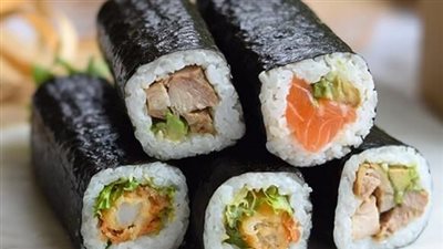 أعرف طريقة عمل السوشى فى البيت بطريقة سهلة