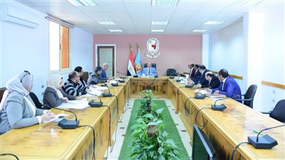 مجلس إدارة برنامج الطب التكاملي بجامعة سوهاج يوافق علي تطبيق التحول الرقمي 