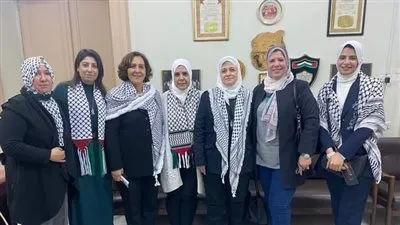 الاتحاد العام للمرأة الفلسطينية: باقون ما بقي الزيتون