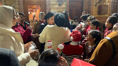 بابا نويل وهدايا الكريسماس.. التحالف الوطني يوزع هدايا لإسعاد الصغار في عيد الميلاد ببورسعيد (صو)