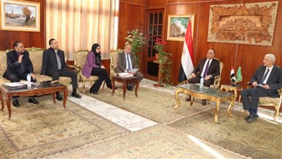 رئيس جامعة المنوفية يتابع الموقف التنفيذي لمبنى العيادات الخارجية ومستشفى طب الأسنان 