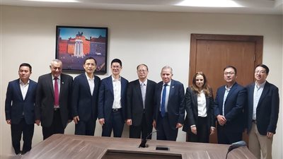 مجاهد يبحث مع الجانب الصيني سبل تعزيز التعاون في مجالات التعليم الفني والتدريب