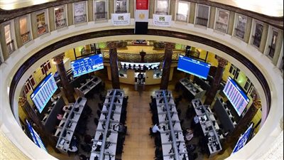 رئيس البورصة: المشتقات المالية تحمل مخاطر عالية ونبحث تفعلها للمستثمرين المصريين