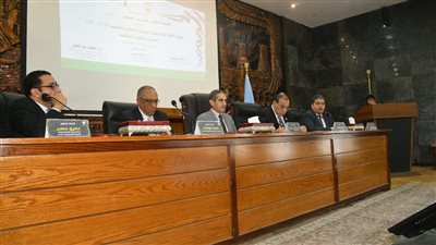 محافظ الغربية ونائب وزير الصحة يشهدان مؤتمر الشباب والقضية السكانية (صور)