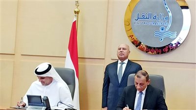 النقل: توقيع عقد بناء وتشغيل محطات الركاب والسفن السياحية بموانئ الغردقة وسفاجا وشرم الشيخ 