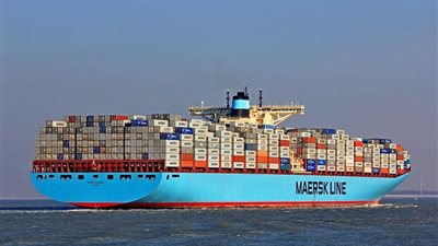 انفجارات قرب سفينتين ترفعان العلم الأميركي في باب المندب