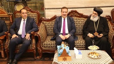 محافظ المنوفية يقدم التهاني للأنبا بنيامين والأقباط بمناسبة أعياد الميلاد 