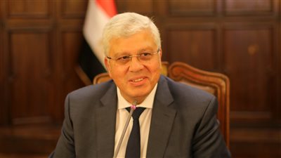 وزير التعليم العالي يهنئ البابا تواضروس الثاني بعيد الميلاد المجيد