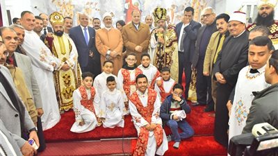 أسقف منفلوط يستقبل محافظ اسيوط للتهنئة بعيد الميلاد المجيد 