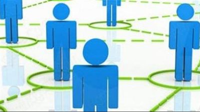 مفهوم السياسة فلسفيًا.. رحلة تأملية في أعماق التفكير الفلسفي حول تنظيم المجتمع وصنع القرارات