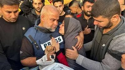 خلود الدحدوح ترثي أخاها حمزة: 