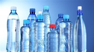 احذروا جزيئات البلاستيك في أكياس الشاي والمياه المعدنية