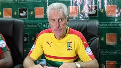 بروس يكشف سبب عدم تواجد اللاعبين الاحتياطيين في معسكر جنوب إفريقيا