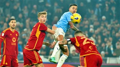 لاتسيو يبلغ نصف نهائي كأس إيطاليا بعد الفوز على روما