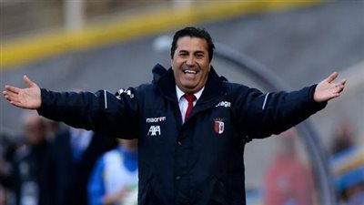 بيسيرو يكشف أسباب عدم وجود جلسة تكتيكية للاعبو نيجيريا في المران الأول في كوت ديفوار