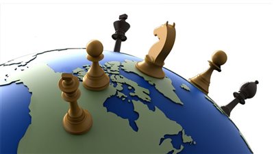 رحلة في عالم الديمقراطية.. أسسها، تطورها، وتحدياتها المعاصرة