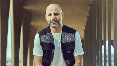 المرة دي كمنتج.. عزيز الشافعي ينتج أغنية “مخدوعة” لـ فيروز أركان