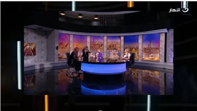 شاهد.. انسحاب إيمي تاتو أثناء الفاصل بعد جدل مع الإعلامية ياسمين الخطيب 