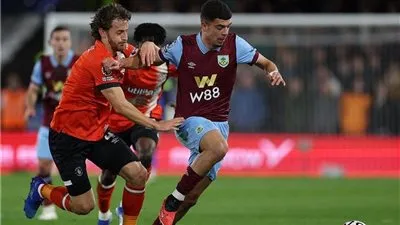 موعد مباراة بيرنلي ولوتون تاون في الدوري الإنجليزي