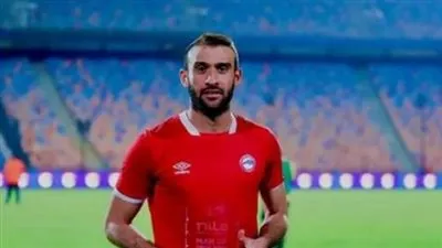 الأهلي يُعلن التعاقد مع عمر كمال عبدالواحد لمدة ٣ مواسم ونصف