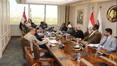 وزير قطاع الأعمال يبحث مع وفد رجال أعمال باكستاني الفرص الاستثمارية المتاحة