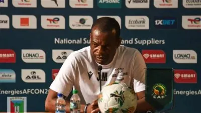 مدرب غينيا الاستوائية يؤكد استعداد منتخبه لمواجهة نيجيريا 