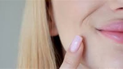 وصفات طبيعية لإزالة السواد حول الفم والذقن.. تعرفي عليها