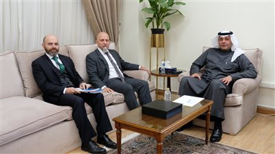 سفير الأرجنتين بالقاهرة: بلادي تولي اهتماما خاصا لعلاقتها بجامعة الدول العربية