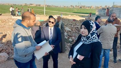 النيابة الإدارية تعاين عقار أسيوط المنهار بعد وفاة إحدى قاطنيه