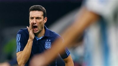 هل يرحل سكالوني عن تدريب الأرجنتين قبل كوبا أمريكا؟