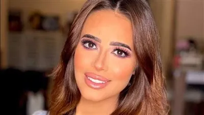 رنا سماحة تهنئ صناع عمل 