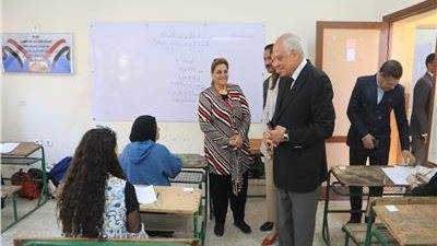 محافظ الجيزة يتفقد لجان امتحانات الشهادة الإعدادية خلال الفصل الدراسي الأول