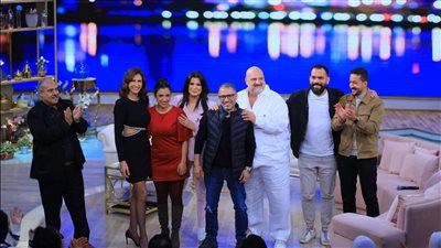 منى الشاذلي تسأل هؤلاء النجوم: ماذا تفعل لو أحبت ابنتك شخصًا أكبر منها بـ 30 سنة؟