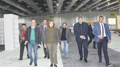 وزيرة الثقافة تتفقد تجهيزات معرض القاهرة الدُولي للكتاب 2024