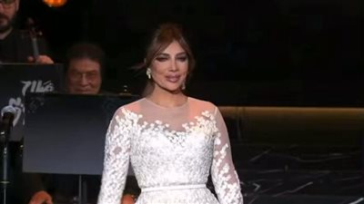 بالأبيض.. أصالة تخطف الأنظار في حفل ليلة الموسيقار صلاح الشرنوبي (صور) 