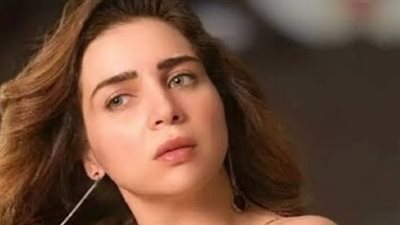 بعد نجاح العرض الأول.. مى عز الدين تكشف كواليس مسرحية 