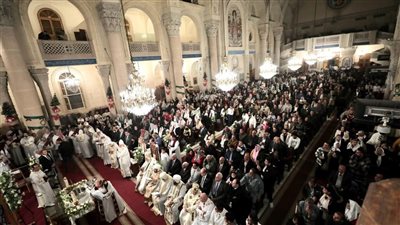 محافظ الإسكندرية يهنئ البابا تواضروس والأقباط بعيد الغطاس 