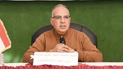 سويلم يوجه بإجراء دراسة متكاملة لمنظومة الرى بمحافظة أسوان