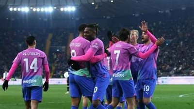 ميلان يخطف فوزًا مثيرًا أمام أودينيزي في الدوري الإيطالي