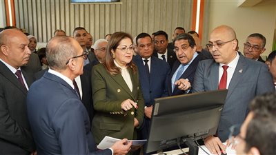 وزيرة التخطيط تفتتح مركز خدمات مصر بالإسكندرية بهدف تحسين إجراءات حصول المواطنين علي الخدمات الحكومية 