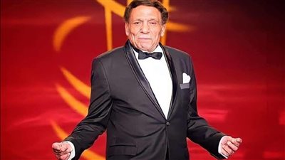 عادل الإمام يحصد جائزة زعيم الفن العربي في حفل جوي أوردز joy awards
