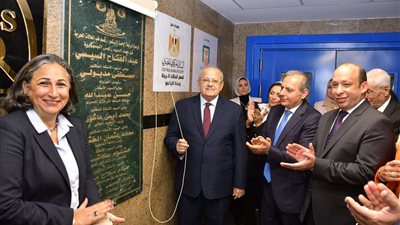 الخشت يفتتح عددا من مشروعات التجديد والتطوير بمستشفى قصر العينى