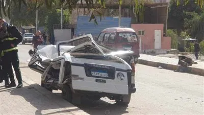 تفاصيل سقوط لافتة إعلانية حطمت سيارة سوزوكي في الهرم دون خسائر في الأرواح 
