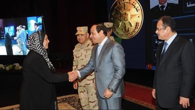 والدة الشهيد هشام شتا لـ 