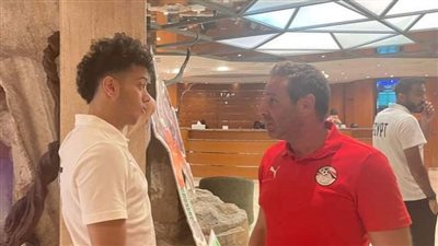 إمام عاشور يغادر المستشفي ويصل فندق إقامة منتخب مصر