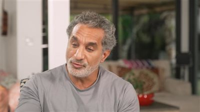 لم أندم على ترك الطب.. باسم يوسف يكشف عن حياته قبل الشهرة 