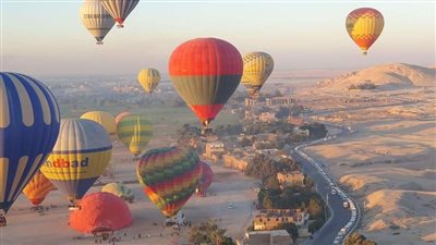لسوء الأحوال الجوية.. إلغاء رحلات البالون الطائر في الأقصر
