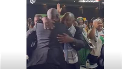شاهد| سياسيون في جنوب إفريقيا يحتفلون بقرار محكمة العدل الدولية