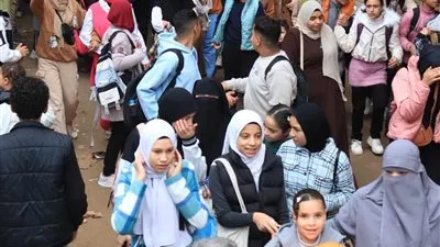 أهالي كفر الشوبك بالقليوبية ينظمون رحلة لمعرض الكتاب (صور)