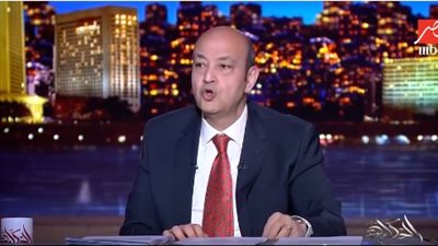 عمرو أديب يوجه رسالة تحذيرية لراغبي شراء الذهب